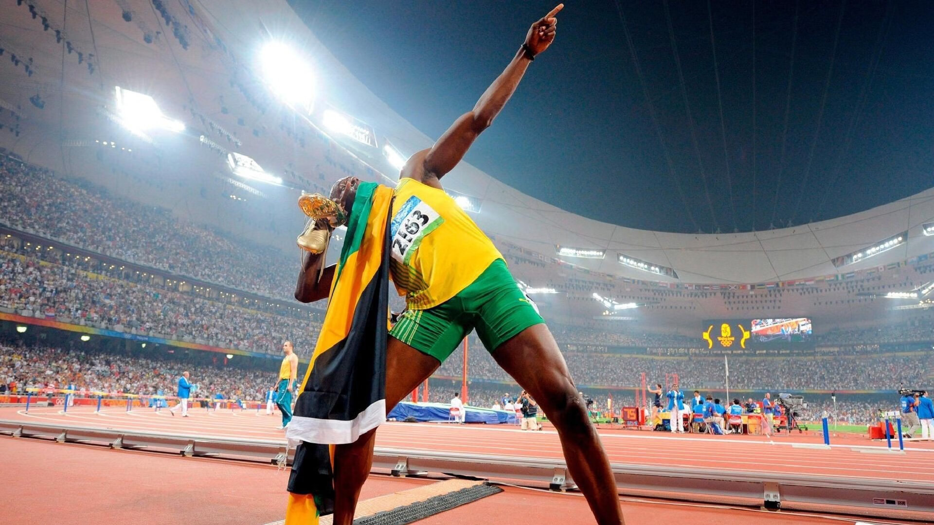 包含全锦赛转会风云:多特蒙德盯上锋线强援,爱德华兹或成交易筹码的词条