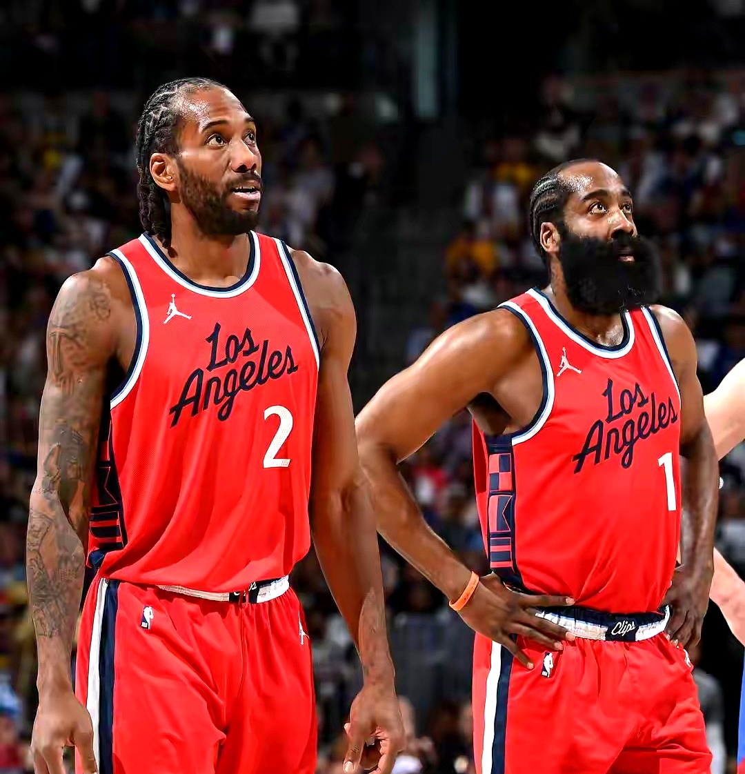 包含欧联杯半决赛对决在即！洛杉矶快船演练定位球，北京首钢密集防守应对的词条